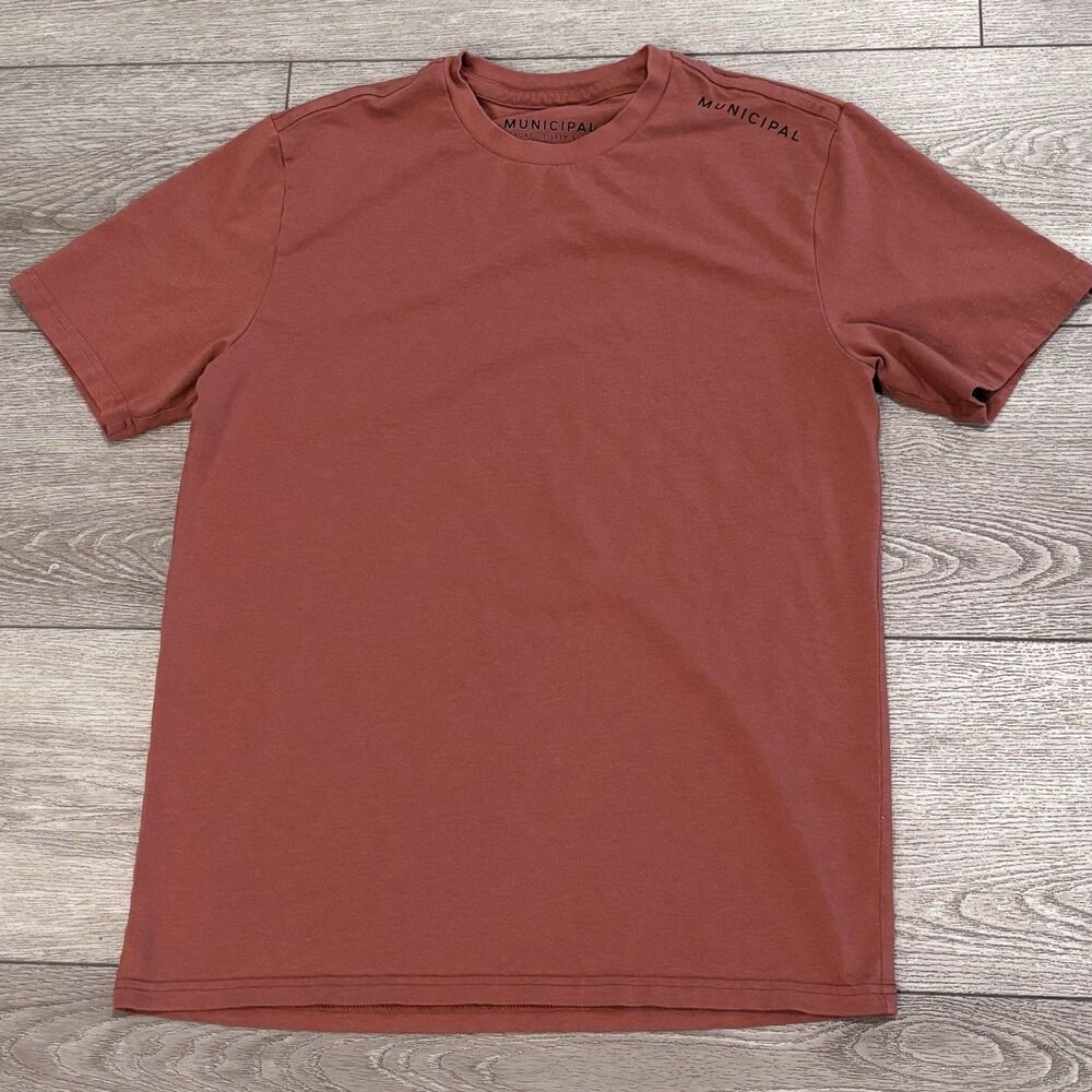 Municipal Sport Utility Gear Shirt‎ Mens Small Orange Workout Casual Performance